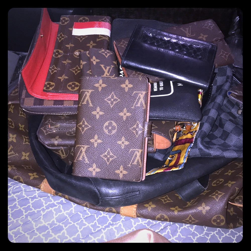 LV Makeup trunk travel bags n wallets this n that